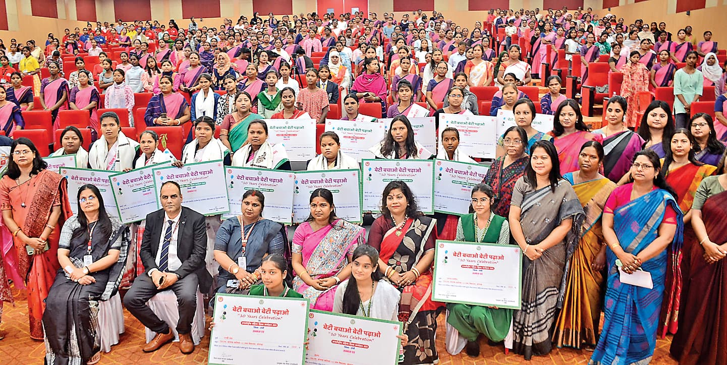 Ranchi News : विद्यार्थी व खिलाड़ी सम्मानित