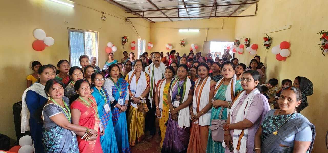 Jamshedpur news. महिलाएं समाज व देश के विकास में अहम भूमिका अदा कर रहीं हैं : मंगल कालिंदी