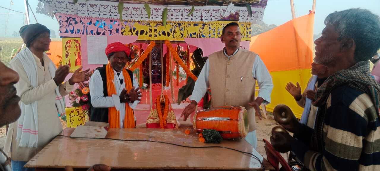 हरिनाम संकीर्तन का किया गया आयोजन