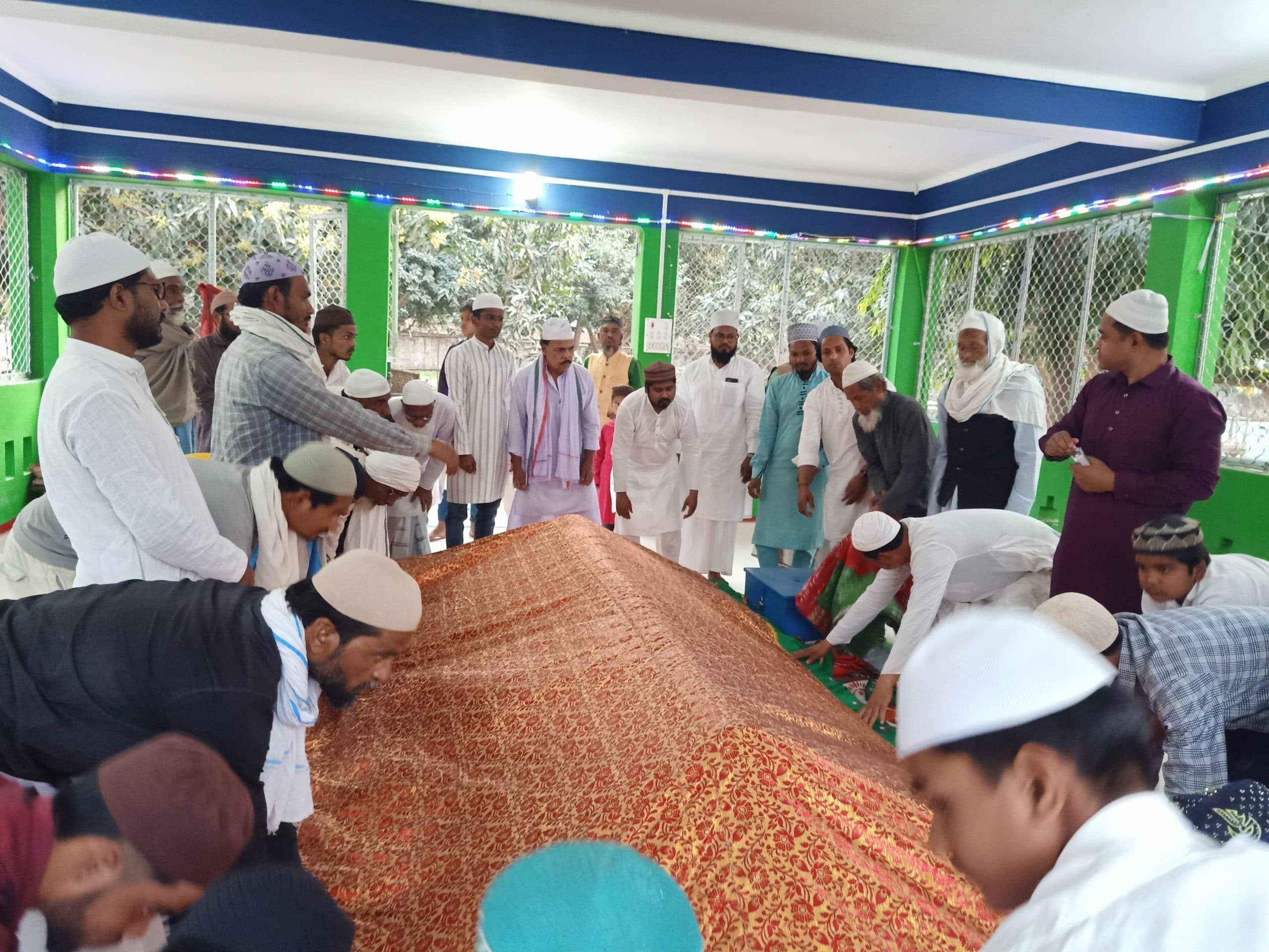 मस्तान बाबा के मजार शरीफ में फातेहा खानी का आयोजन