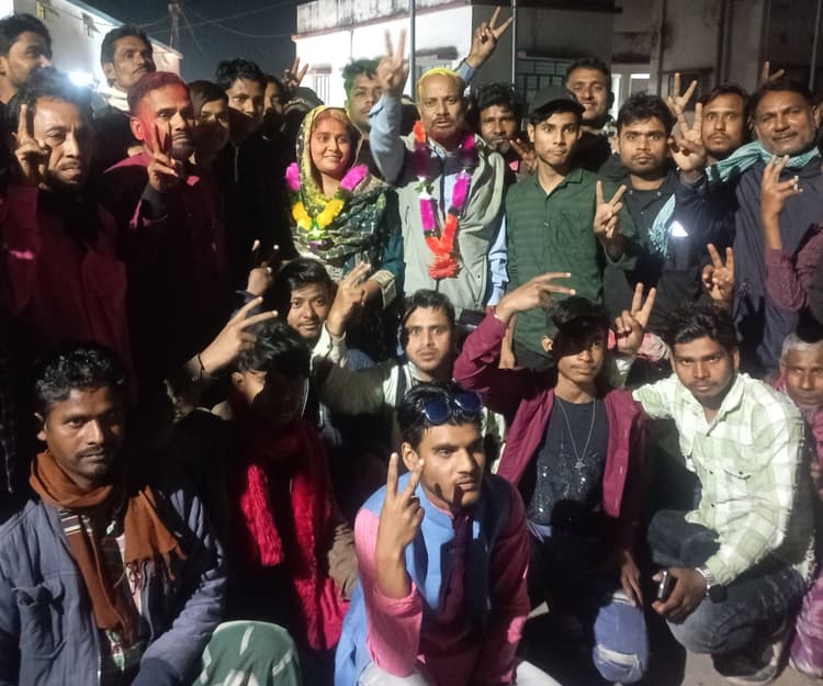 तबस्सुम आरा बनी बांसगांव पैक्स की अध्यक्ष