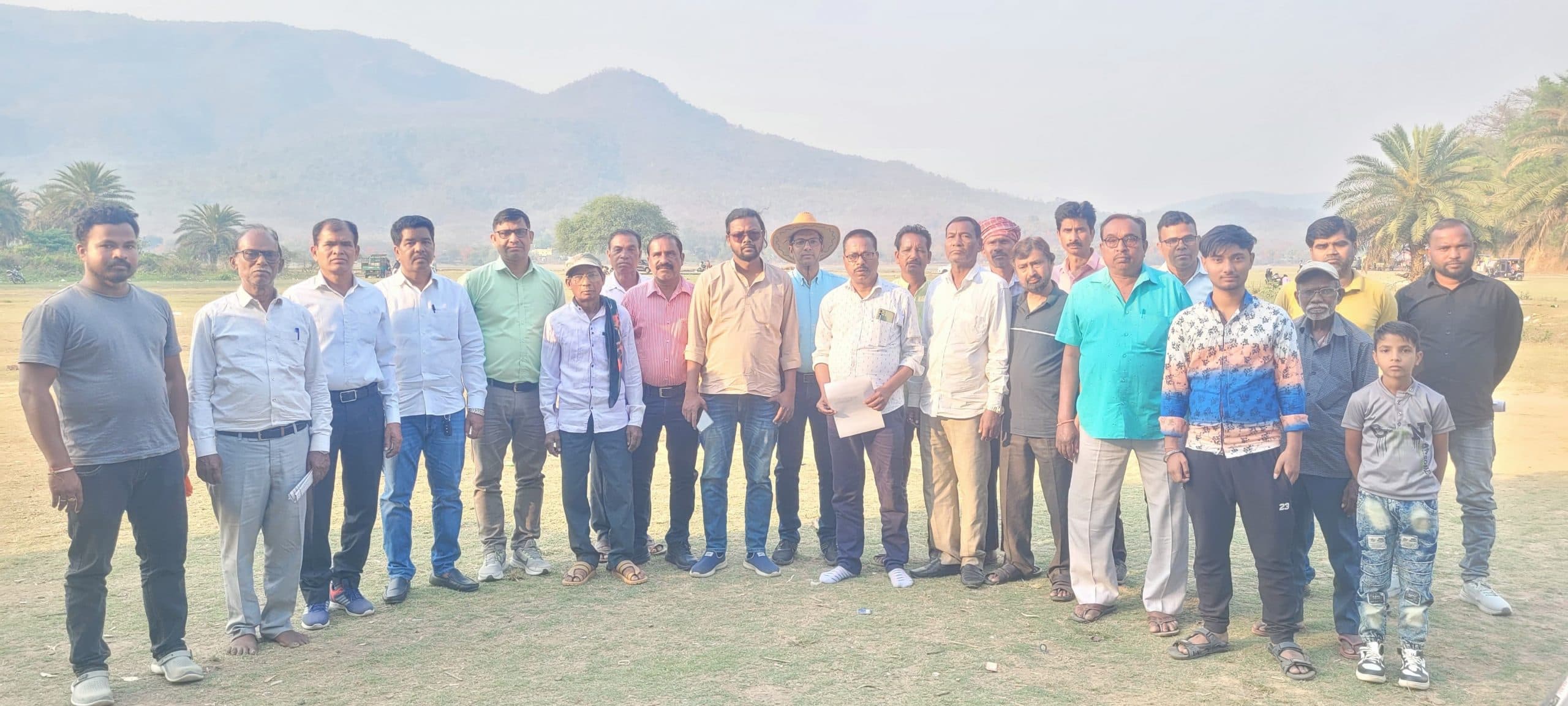 Jamshedpur News : विस्थापितों ने की सरकार व कंपनी से समाधान की मांग, छह प्रस्ताव पारित