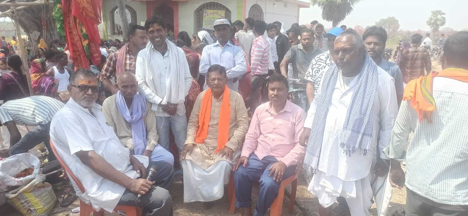 केशरी सूर्य मंदिर में 35 हजार भक्तों ने की पूजा-अर्चना