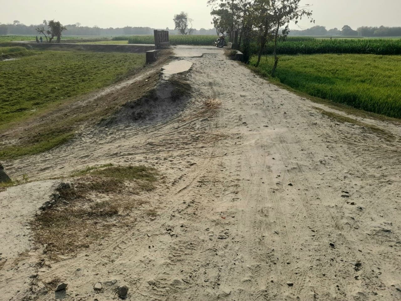 कुशमौल-ढोलपिट्टा हाट सड़क जर्जर