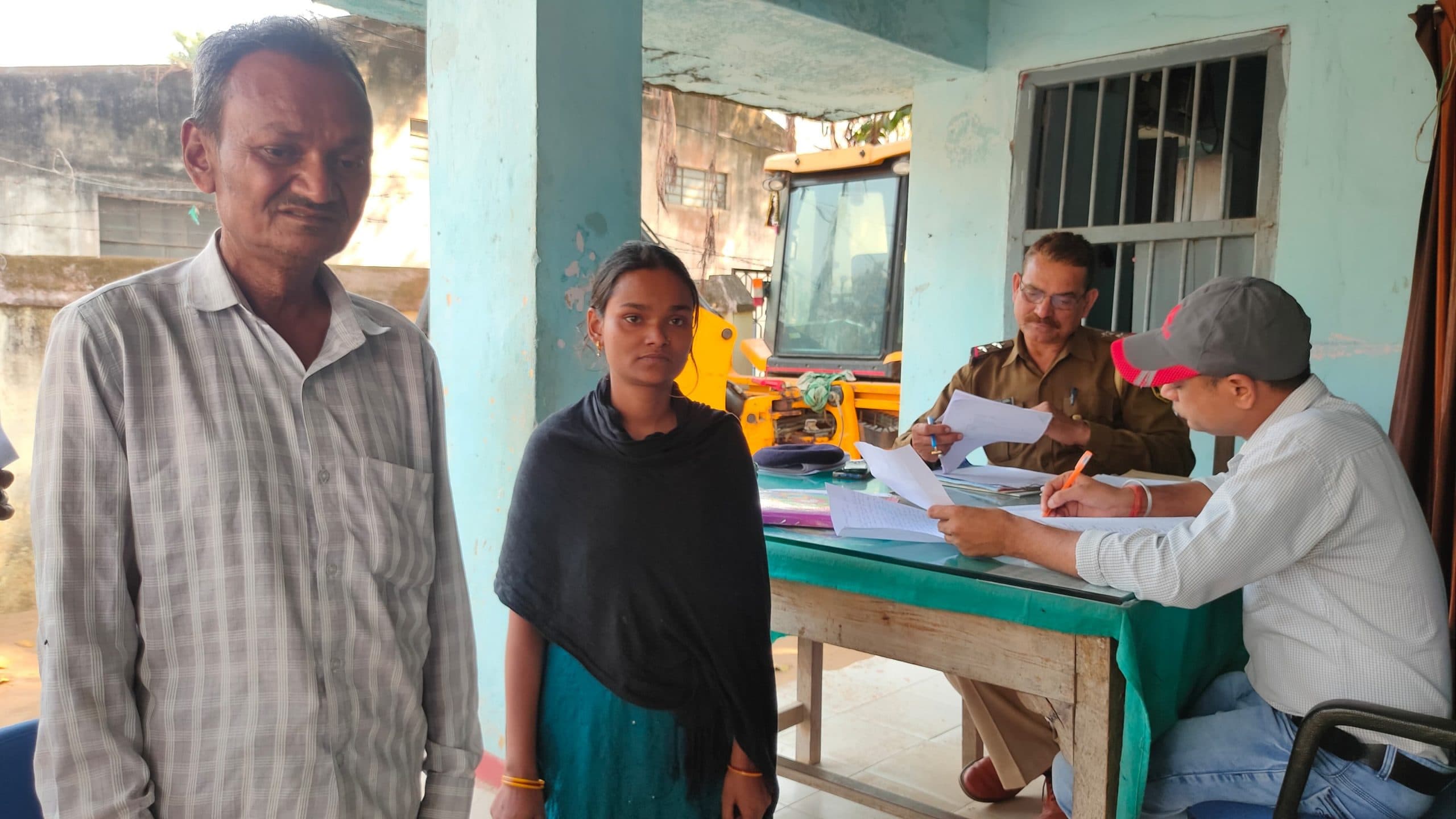 प्रताड़ना से तंग विवाहिता पहुंची थाना, पुलिस से किया शिकायत