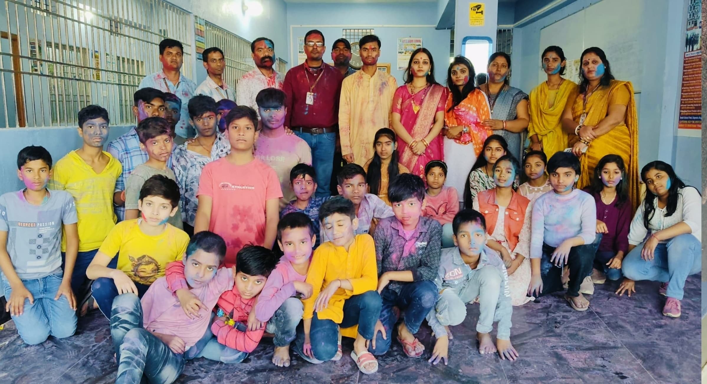 एमएसआर सैनिक स्कूल में रंगोली प्रतियोगिता कार्यक्रम आयोजित