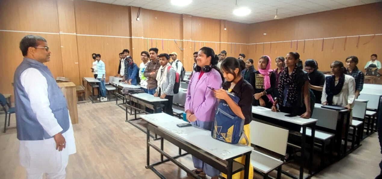 एलएस कॉलेज : एचसीएल ने छात्रों का किया कैंपस सलेक्शन