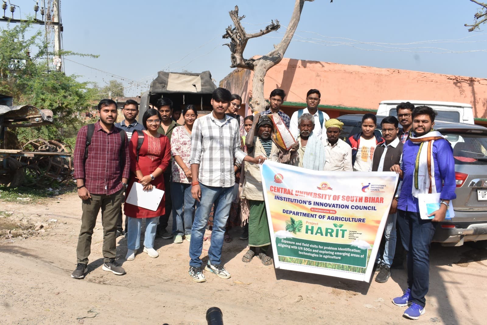 Gaya News : किसानों की समस्याओं से रूबरू हुए सीयूएसबी के छात्र व प्राध्यापक