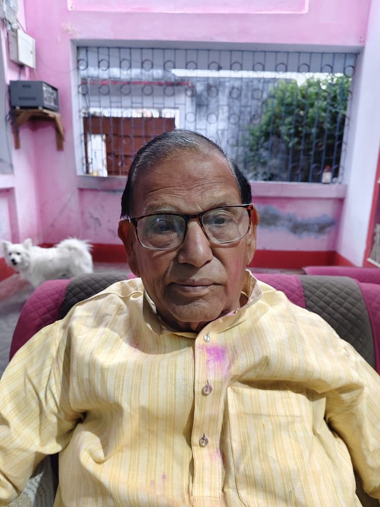 Gaya News : समय के साथ बदल गयी होली, न रहा सामाजिक सौहार्द न ही रिश्तों में अपनापन