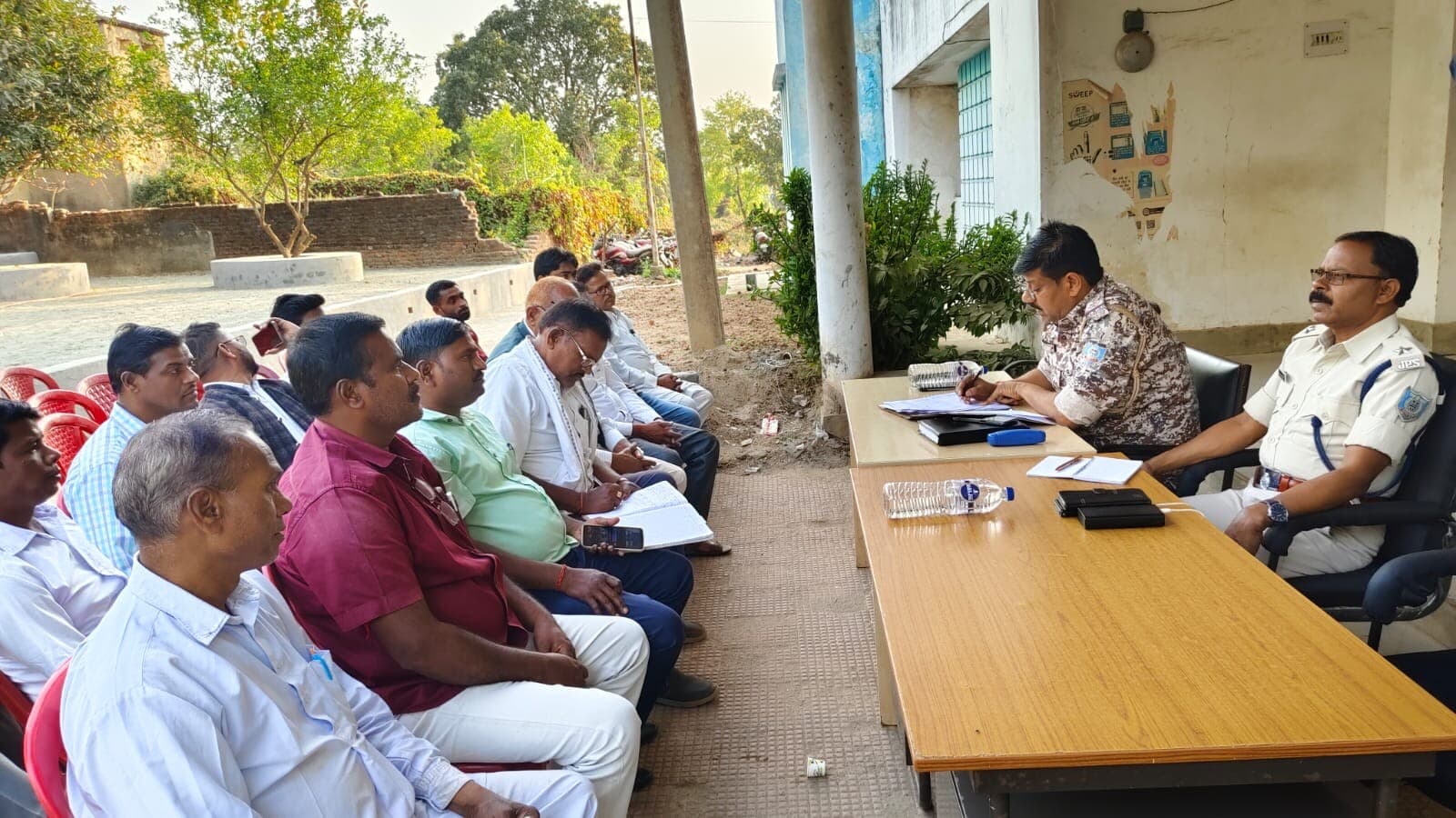 Giridih News: होली को लेकर जिलेभर में जगह-जगह थानों में शांति समिति की बैठक