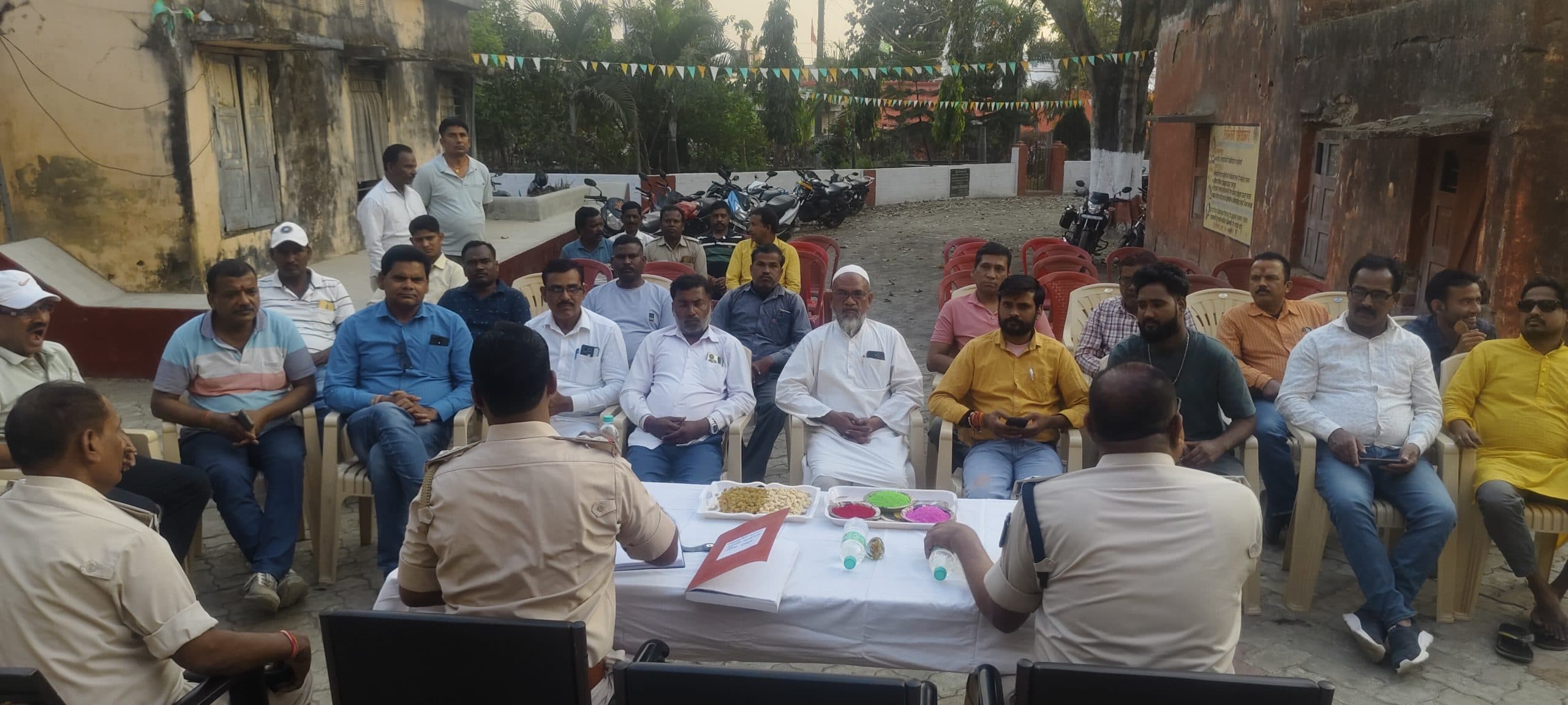 सोशल मीडिया व हुड़दंगियों पर पुलिस की रहेगी विशेष नजर