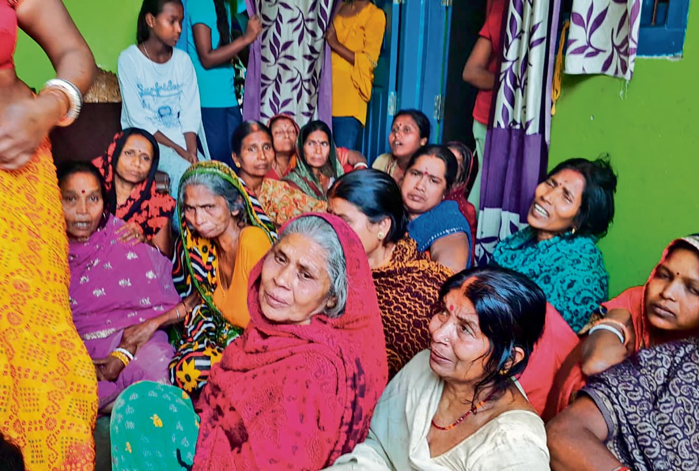 hajipur news. दो दिनों से लापता युवक का शव चाचा के घर से बरामद