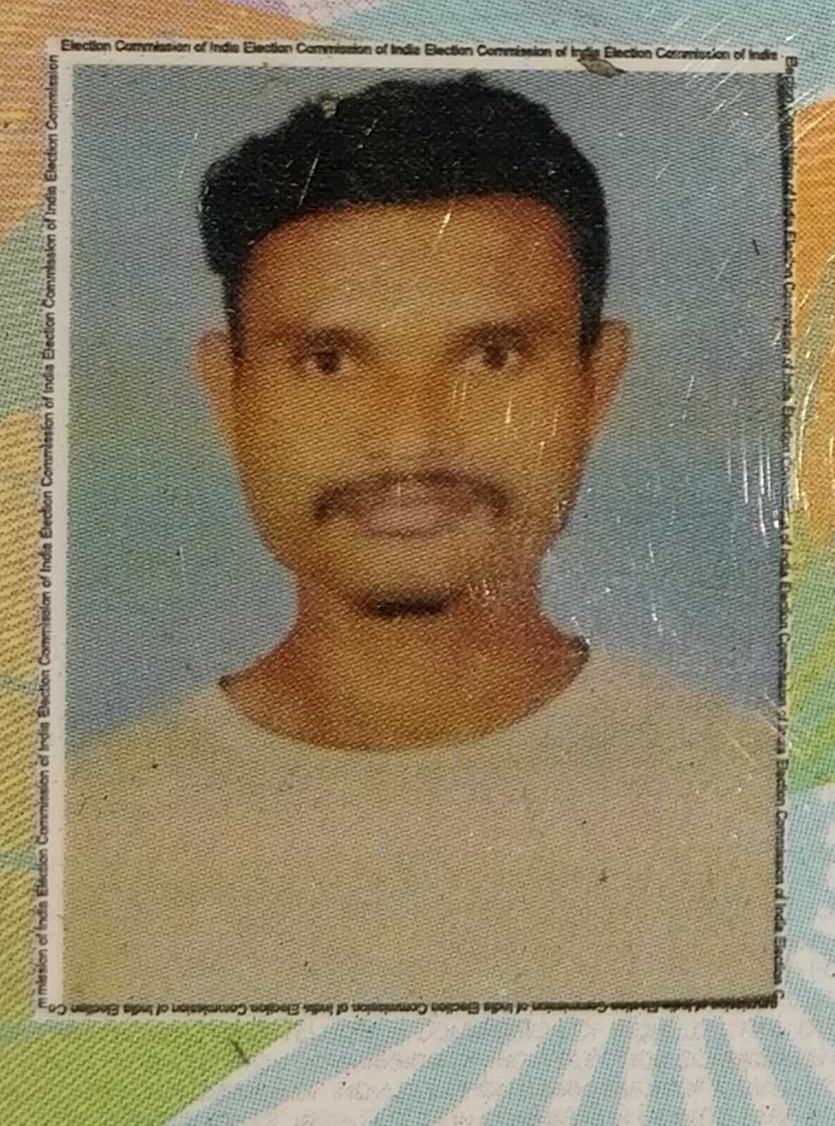 Seraikela News : सरायकेला में अज्ञात वाहन के धक्के से कुचाई के युवक की मौत