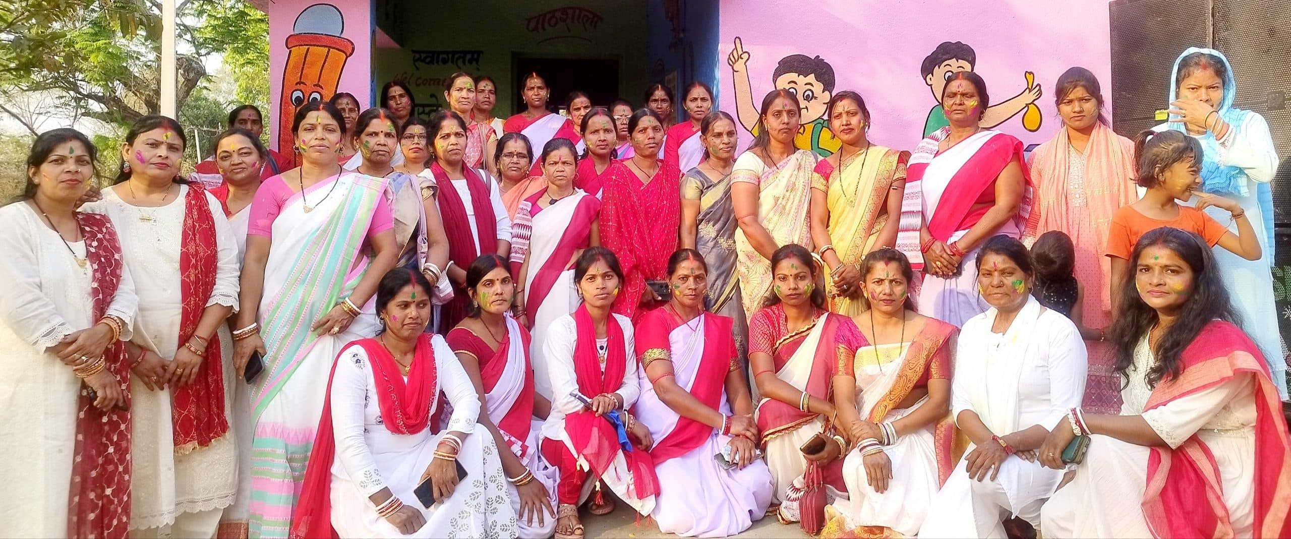 Bokaro News : जगह-जगह होली मिलन समारोह, जमा रंग