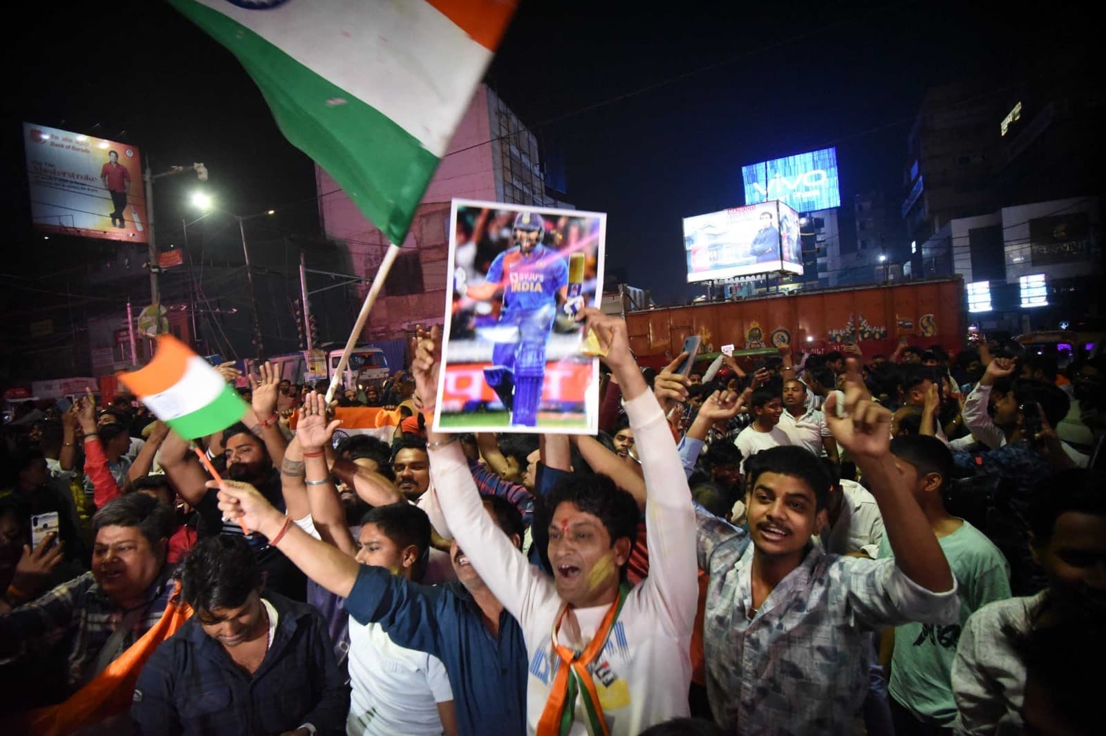 होली से पहले पटना में मनी दिवाली