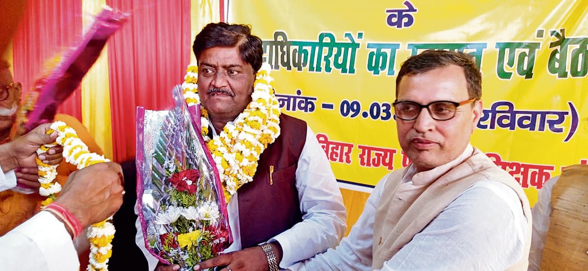 पुरानी पेंशन योजना को हर हाल में लागू करे