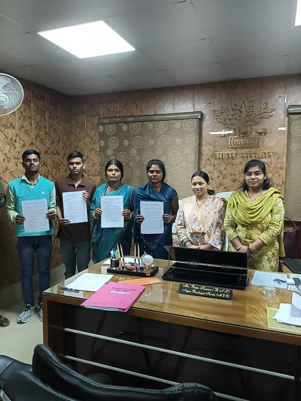 पांच का स्वच्छता साथी पद के लिए चयन, नियुक्ति पत्र सौंपा