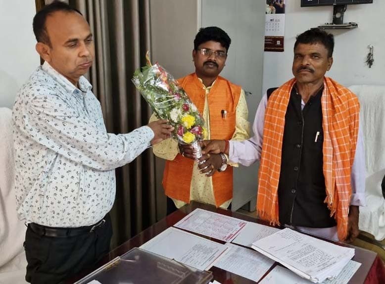 नये बीडीओ का जनप्रतिनिधियों ने किया स्वागत