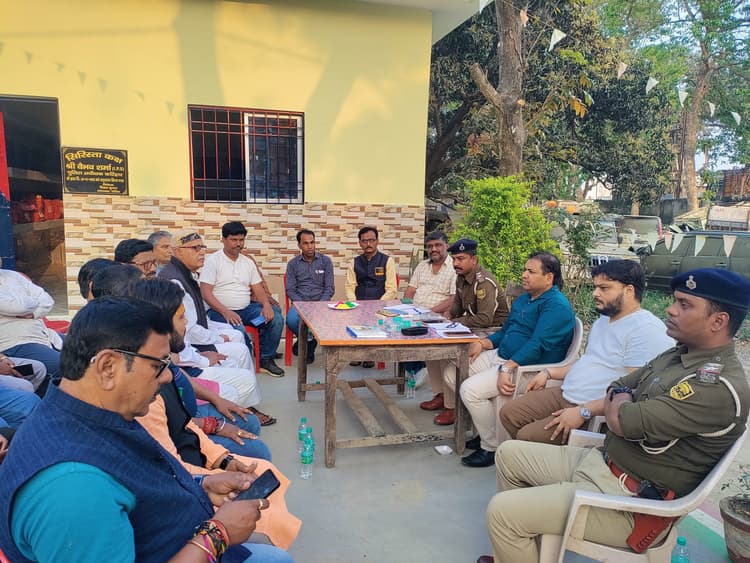 अश्लील गीतों व हुड़दंगगियों पर रहेगी पैनी नजर: बीडीओ