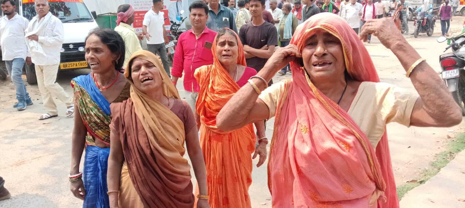 सड़क दुर्घटना में युवक की मौत