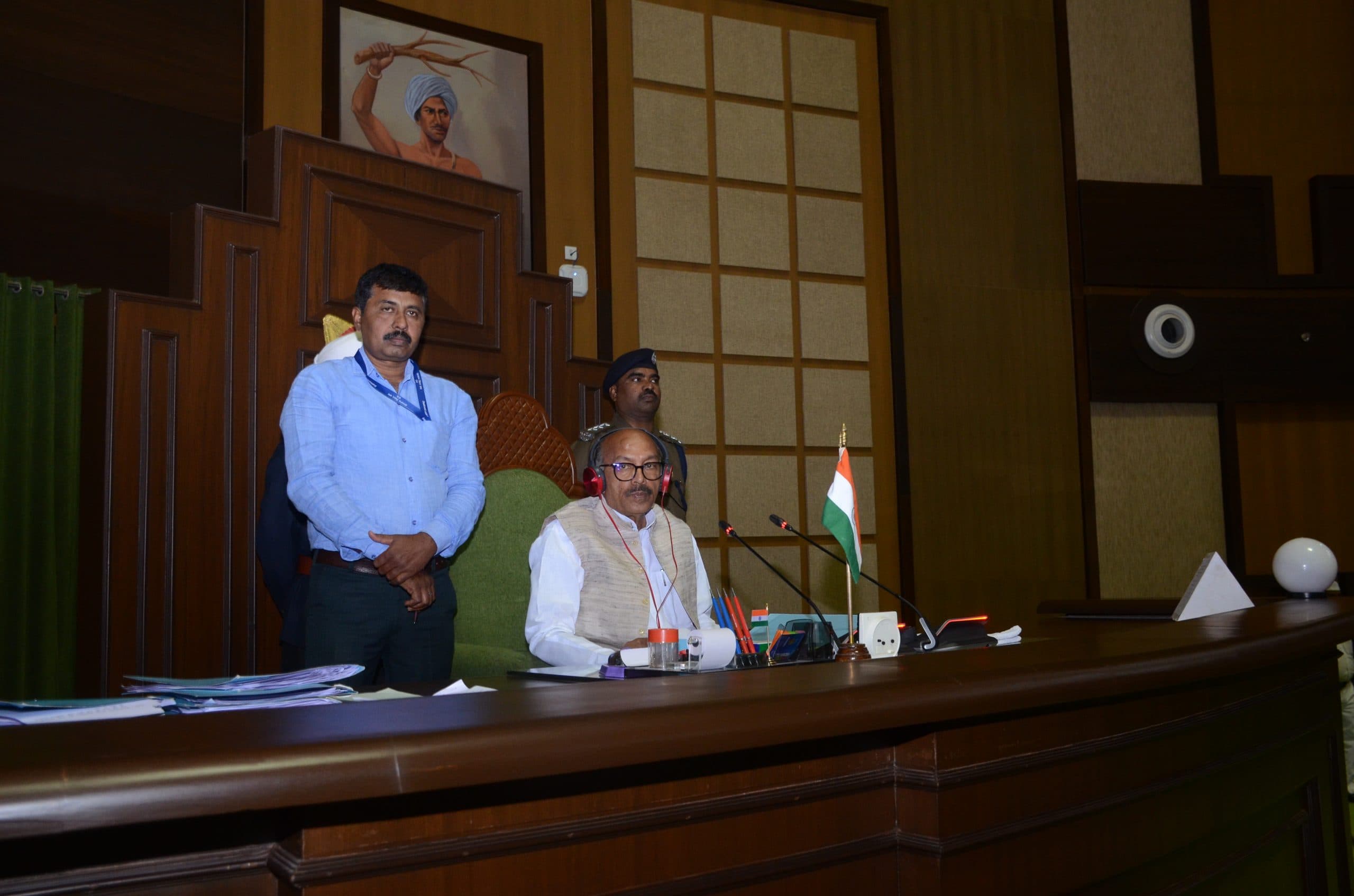 Political News : अध्यक्ष पर राजनीति करने का आरोप लगाया बाबूलाल ने, हुई बहस