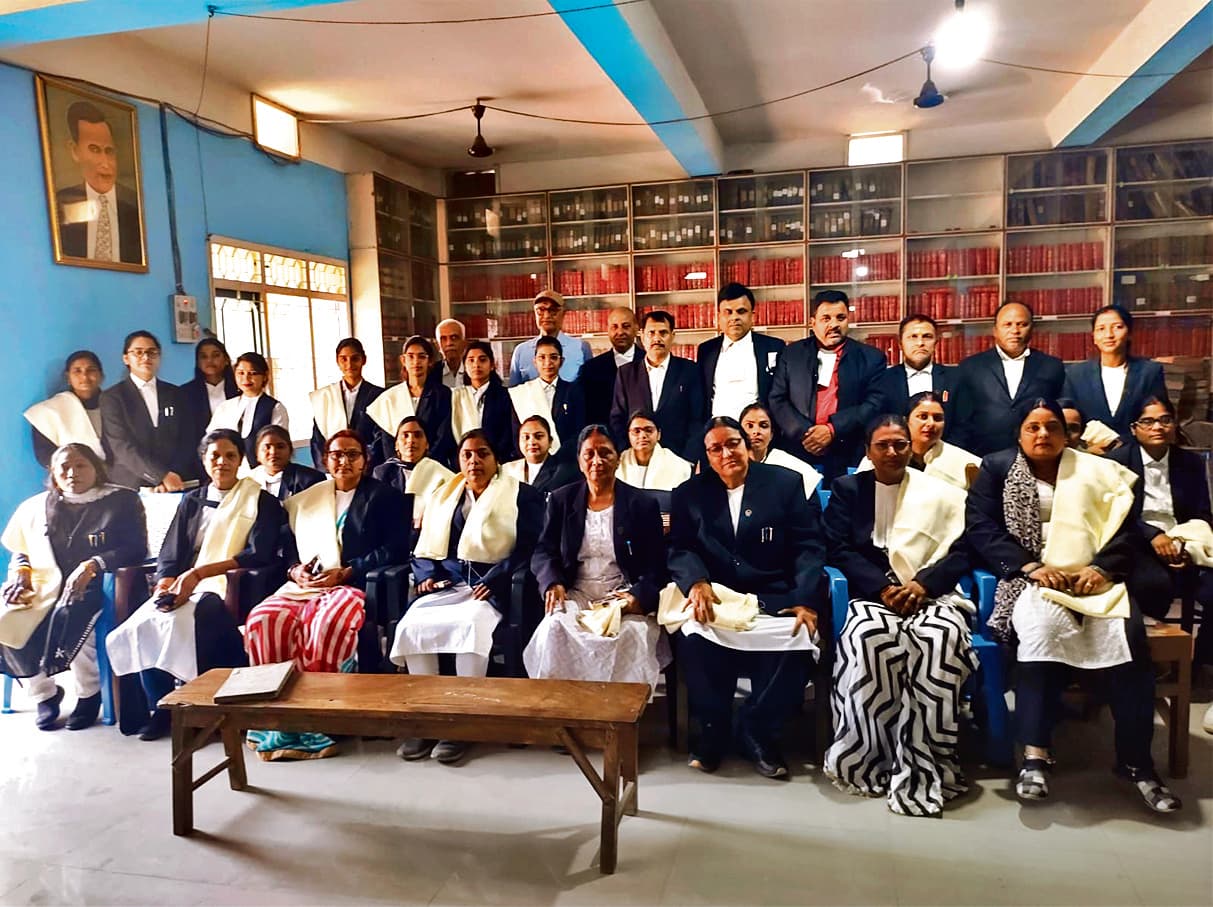 Gopalganj News  : गरीब, लाचार महिलाओं को इंसाफ दिलाना ही सच्चा सम्मान होगा : अध्यक्ष