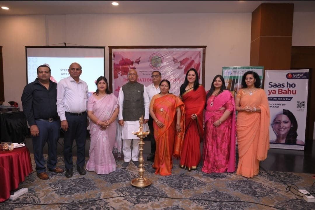 Jamshedpur News : महिलाओं का वित्तीय रूप से स्वतंत्र होना बड़ी बात : सरयू राय