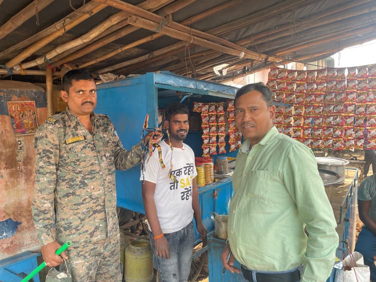 गुटखा बिक्री करने के आरोप में नौ दुकानदारों काे लगाया जुर्माना