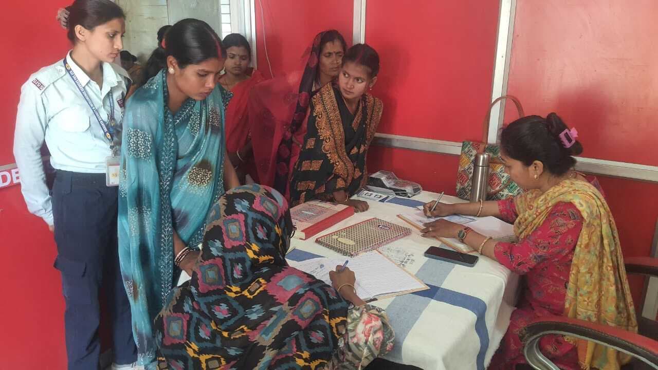 कटोरिया रेफरल अस्पताल में 369 गर्भवती महिलाओं की हुई जांच