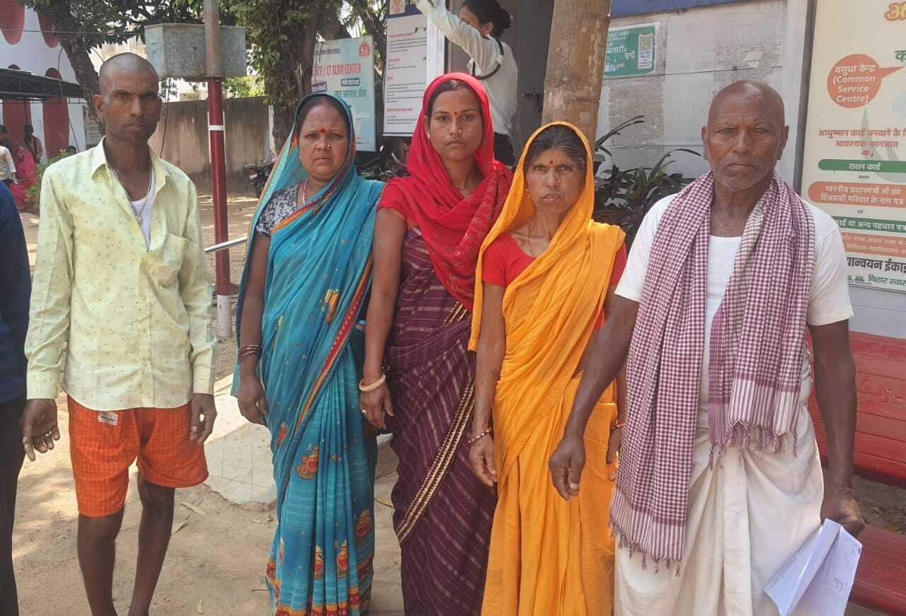 पंचायत के दौरान ही तीन लोगों को मारपीट कर किया घायल