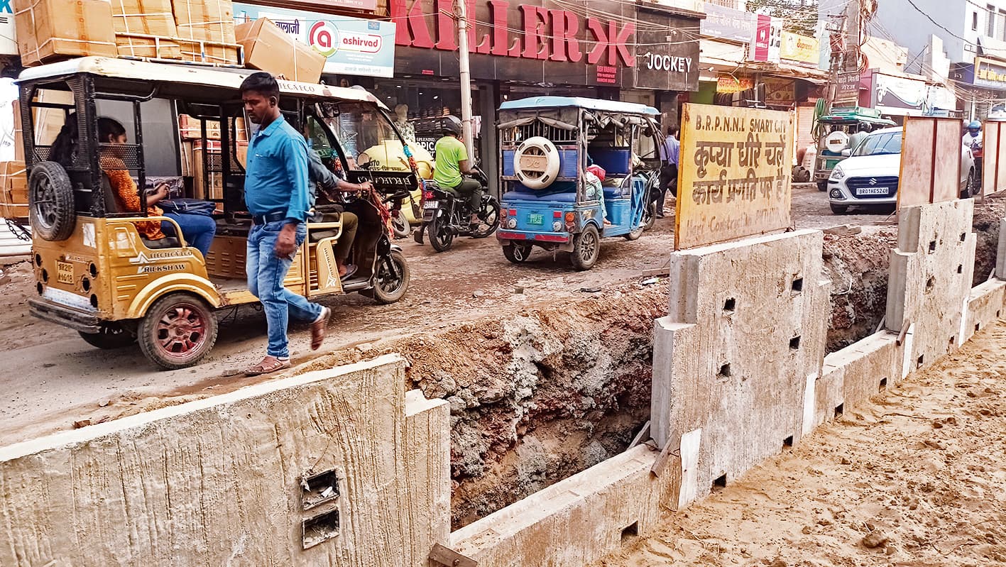 यातायात नियंत्रण को लेकर ट्रैफिक पुलिस के पास कोई प्लान नहीं