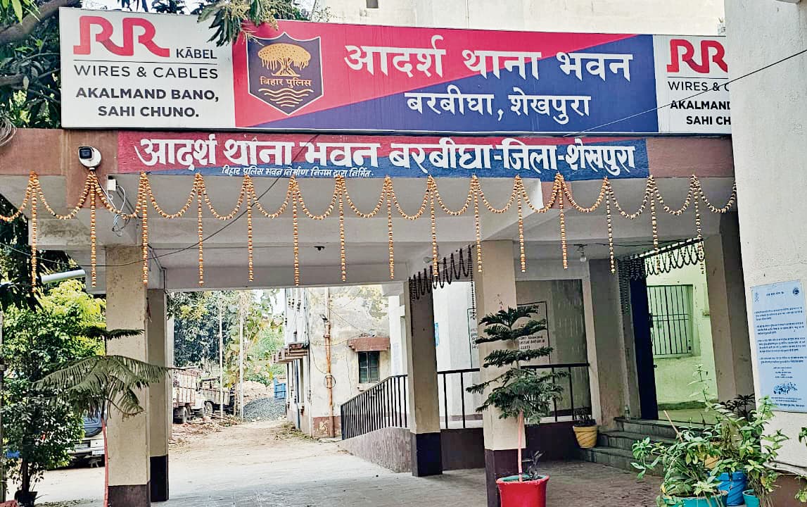 बरबीघा थाने के मालखाने में रखे 40 बोतल शराब के नमूने पी गये चूहे