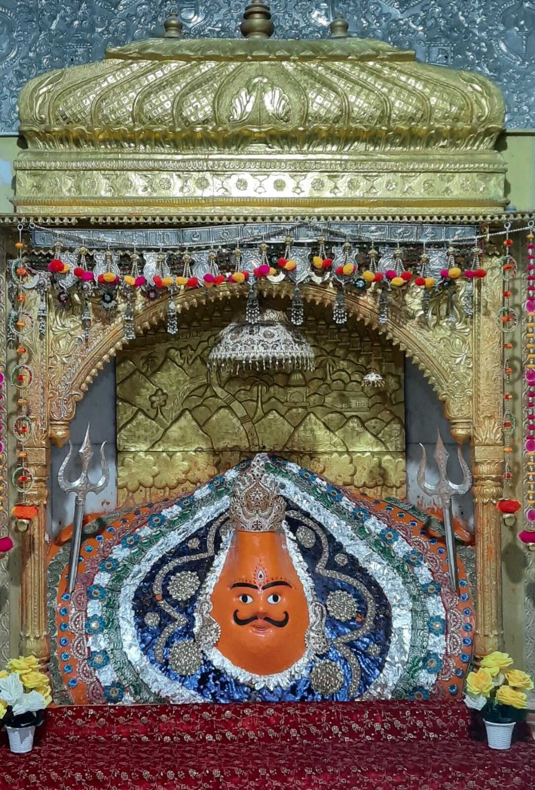 Giridih News :मधुबन में होती है आध्यात्मिक होली, जैनियों की उमड़ती है भीड़