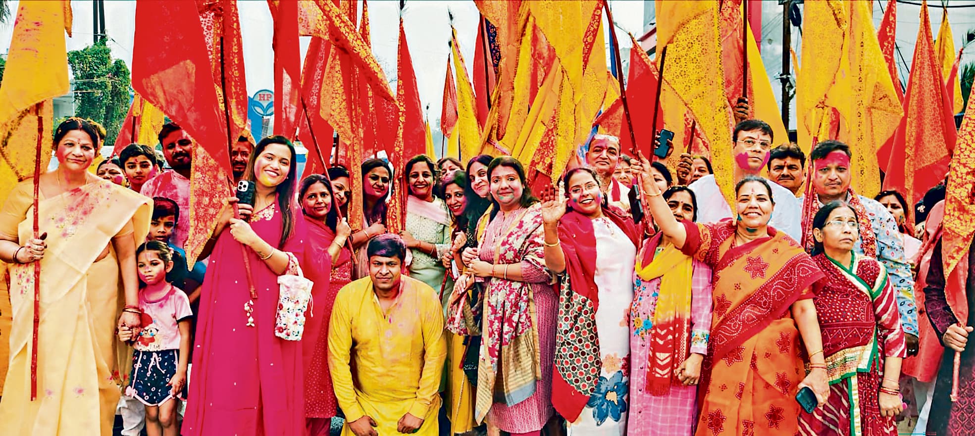 Dhanbad News : श्याम बाबा के भक्तों ने अर्पण किया निसान