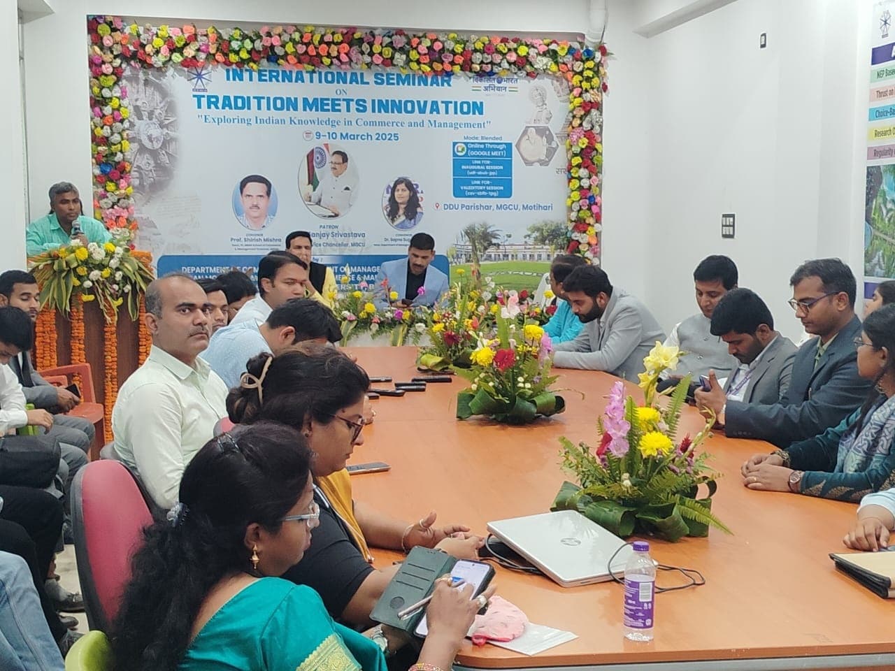 भारतीय ज्ञान परंपरा से सीख लेकर नवाचार के नए प्रतिमान गढ़ें शोधार्थी : कुलपति