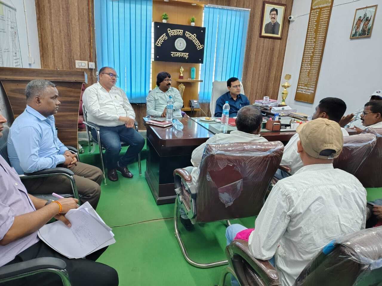 नये वोटर के नाम जुड़वाने व मृत का नाम हटवाने में करें सहयोग