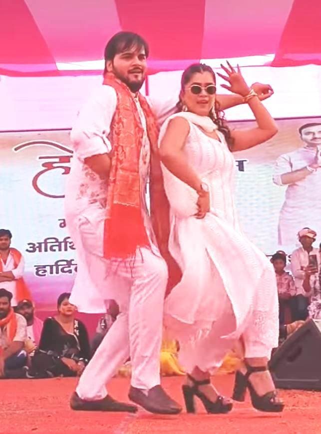 Aurangabad News :  होली मिलन समारोह में भोजपुरी कलाकारों ने मचाया धमाल