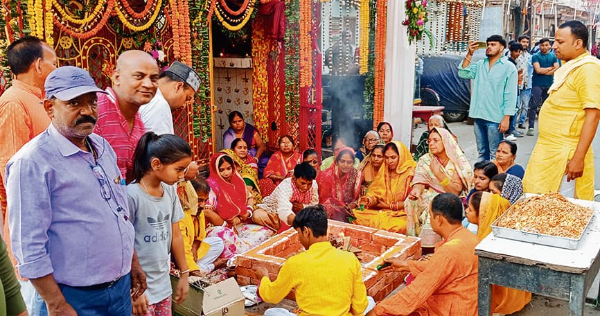 Gaya News : वेदी पूजन के साथ मनाया गया मां आनंदी मंदिर का वार्षिकोत्सव