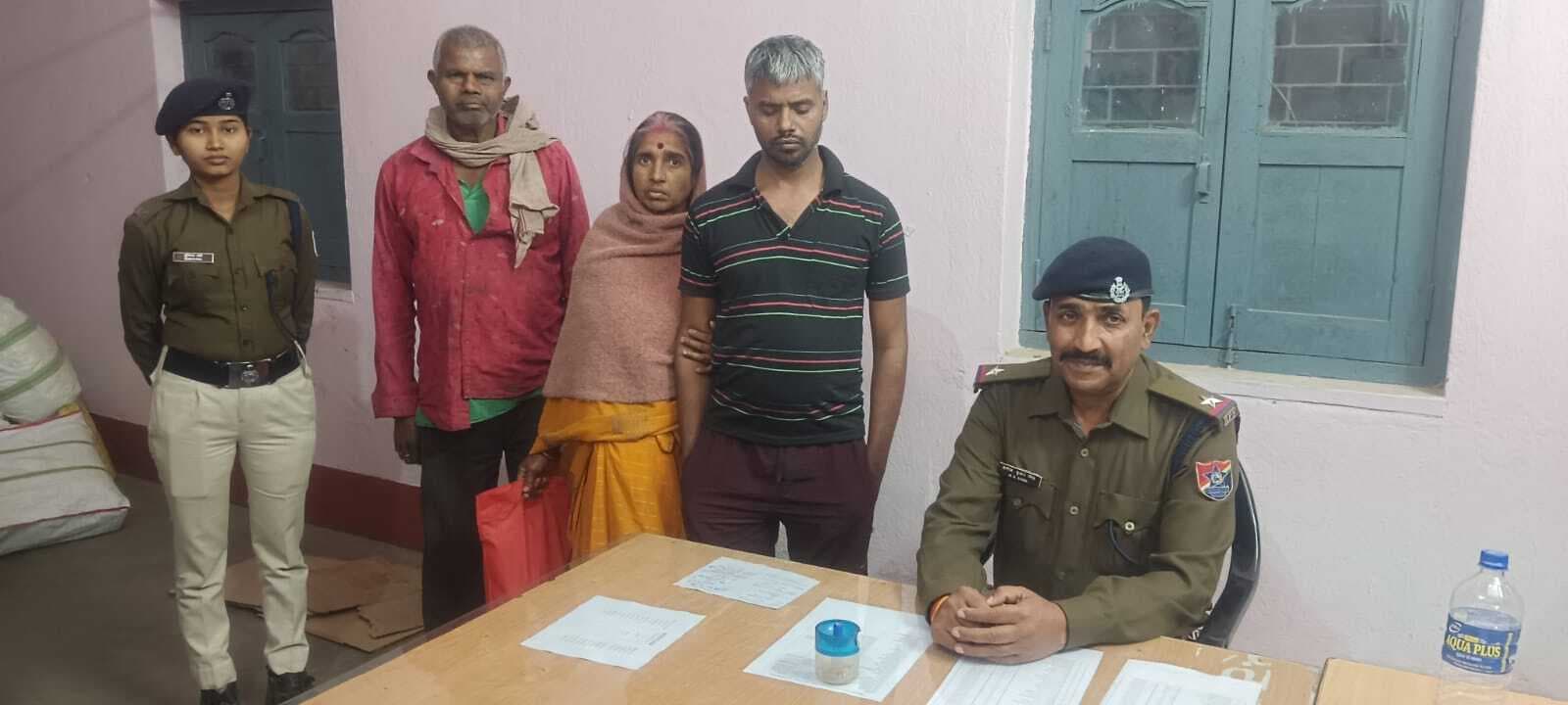 Giridih News: आरपीएफ ने ऑपरेशन डिग्निटी के तहत एक युवक को उसके परिजन को किया सुपुर्द