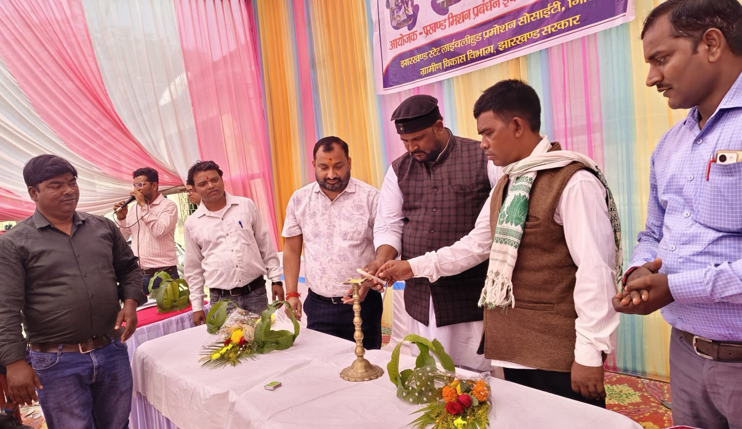 Giridih News: गांडेय में यूथ मोबिलाइजेशन शिविर का आयोजन