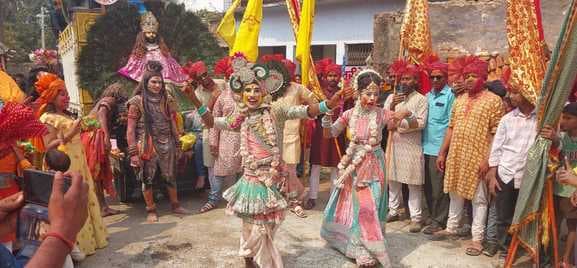 महागामा में निकाला गया भव्य श्री श्याम निशान शोभायात्रा