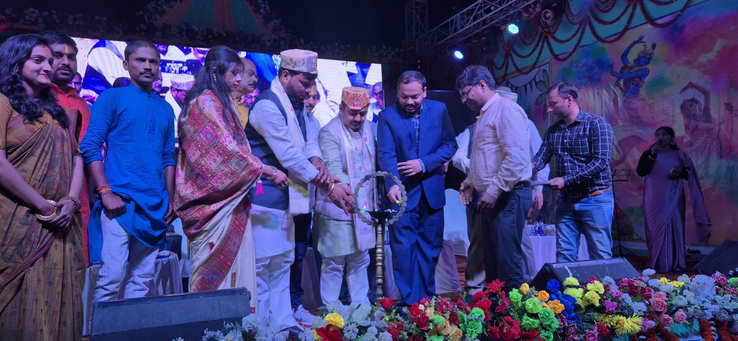 मिथिला के भाईचारे की संस्कृति का मिसाल है बनगांव होली