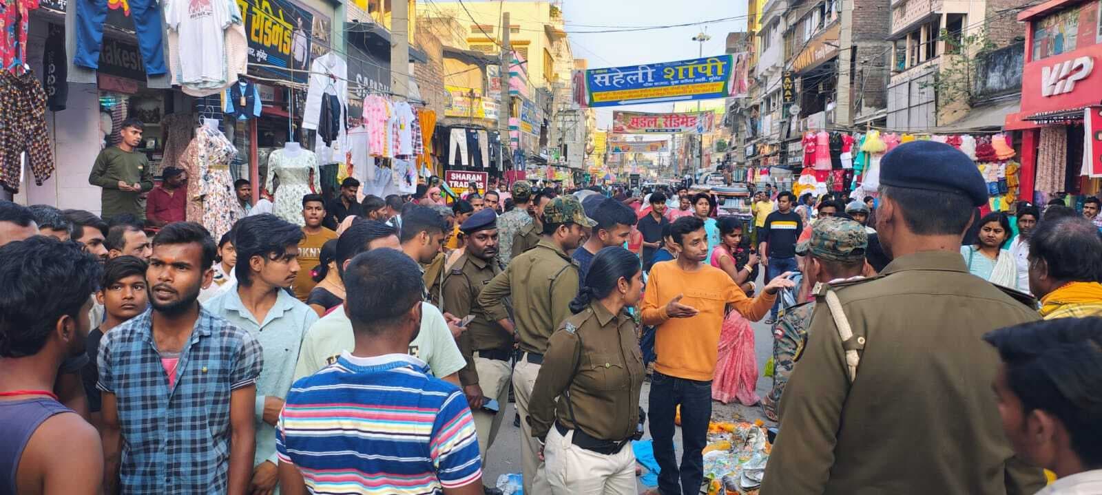 दुकान के आगे ठेला लगाने को लेकर हुए विवाद में चाकूबाजी