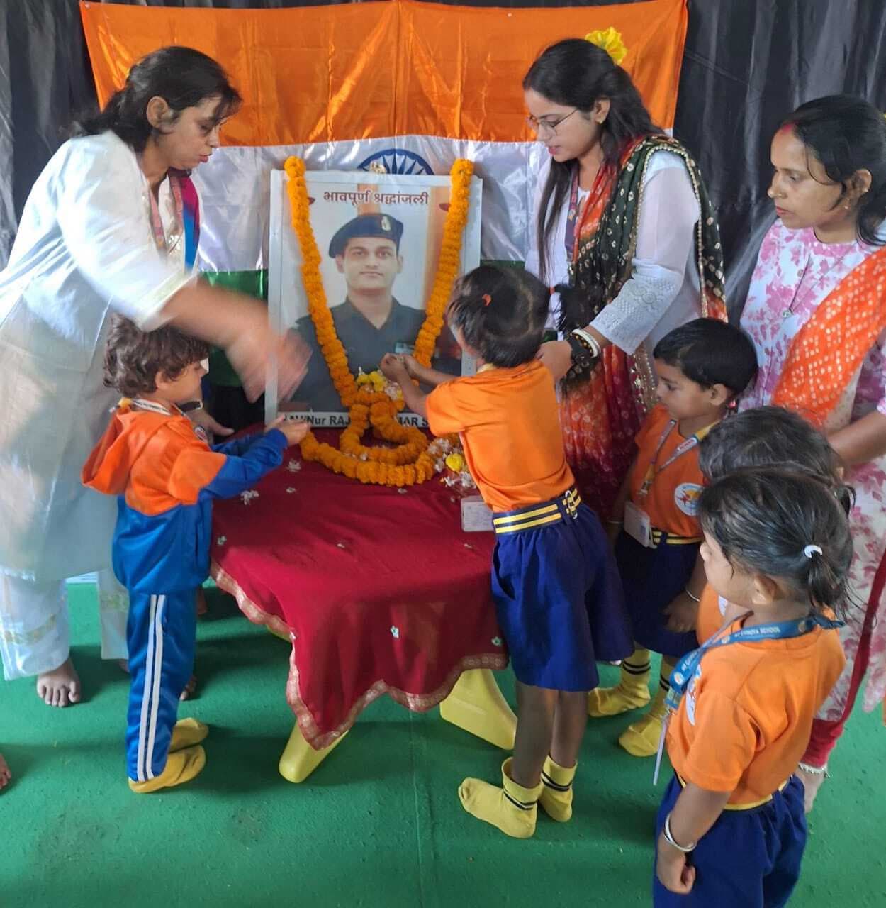 सेना में हवलदार रहे राजीव को दी गयी श्रद्धांजलि