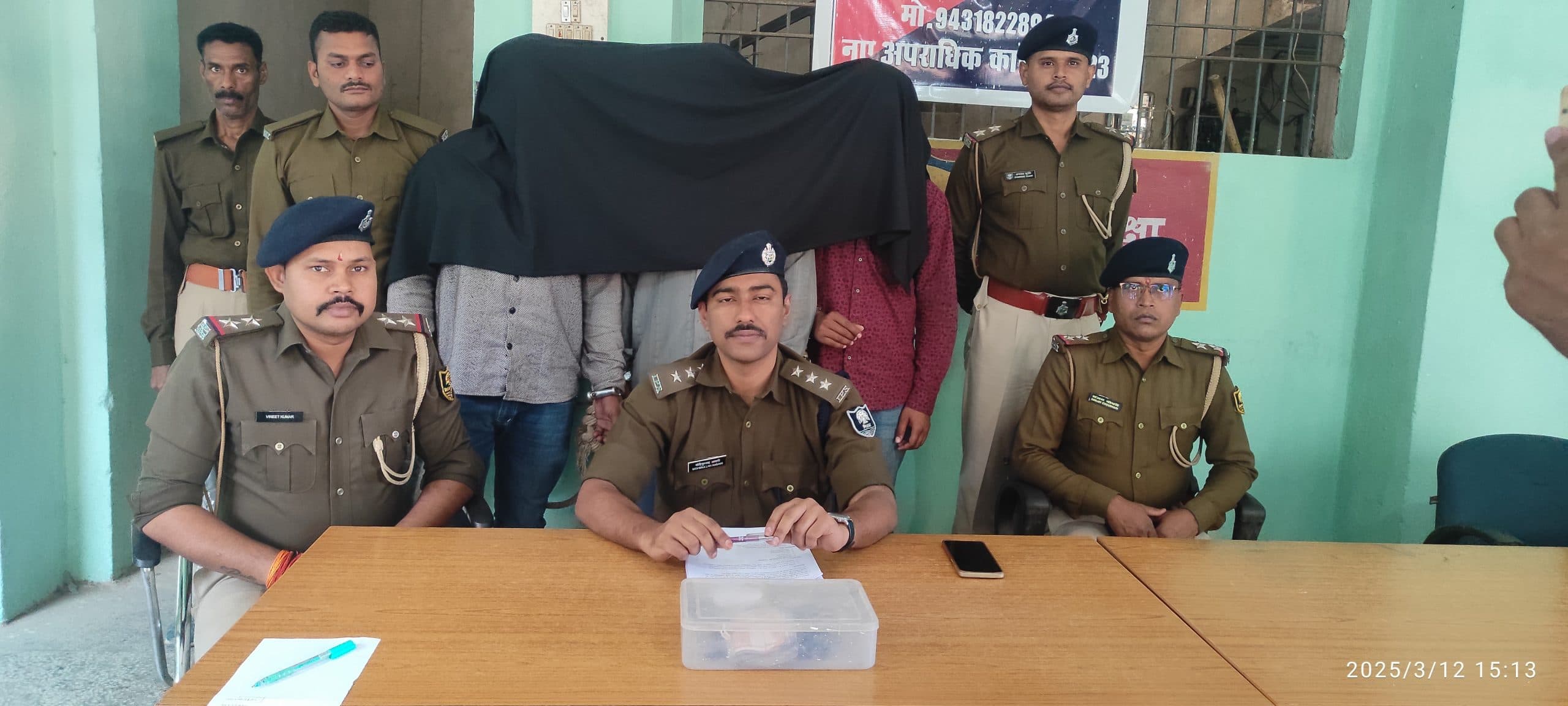 फर्जी सर्टिफिकेट बनाने वाले तीन व्यक्ति गिरफ्तार