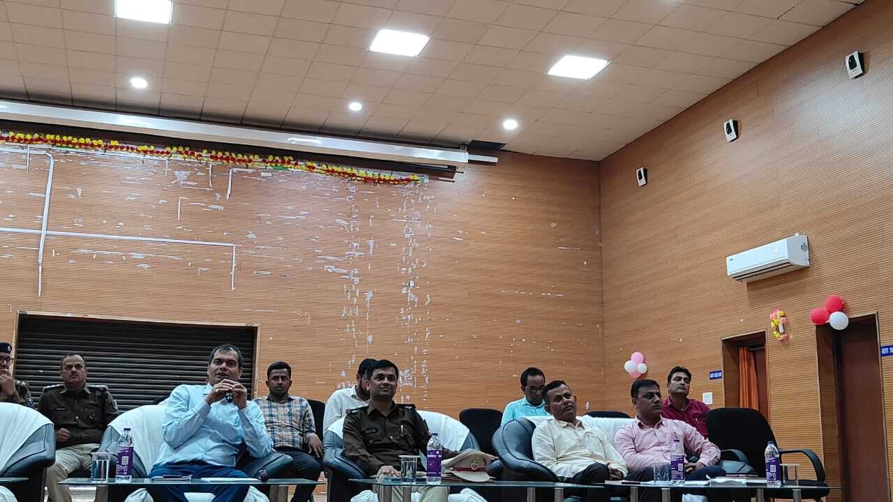 Darbhanga News: सोशल मीडिया पर मैसेज के माध्यम से सांप्रदायिक एवं जातीय विद्वेष फैलाने वालों पर होगी सख्त कार्रवाई