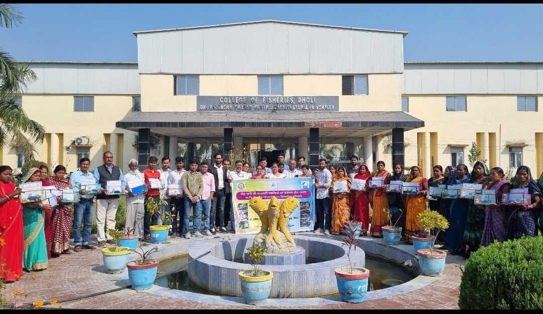 Samastipur News:सजावटी मछलियों का प्रजनन व पालन प्रबंधन करने की जरूरत : डॉ. पीपी श्रीवास्तव