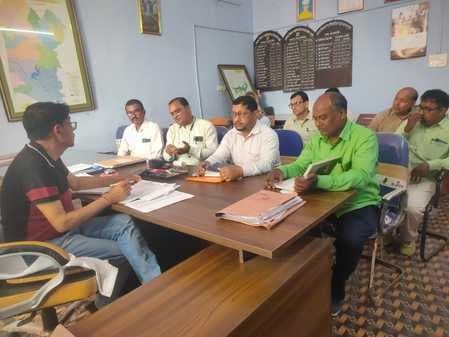 मध्याह्न भोजन योजना की रिपोर्ट हर दिन 10 बजे सुबह तक भेजें : बीडीओ