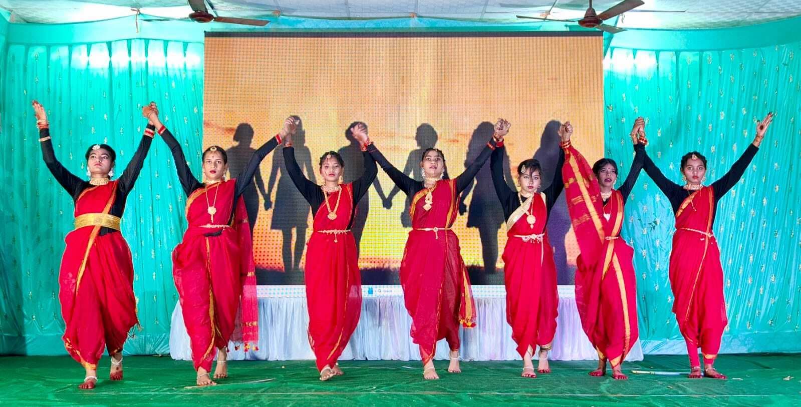 East Singhbhum News : शिक्षा ही समाज व राष्ट्र की प्रगति का आधार