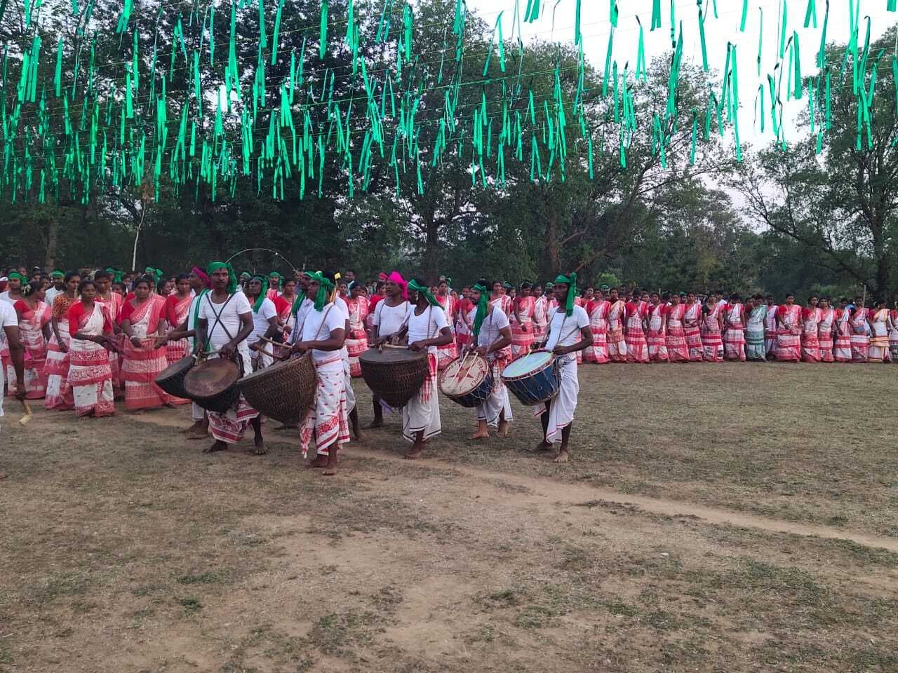 East Singhbhum News : जंगल को बचाने में आदिवासियों की अहम भूमिका